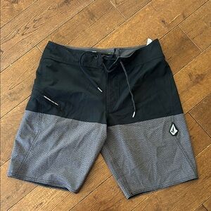 Volcom Men's Two-Tone Swim Board Shorts
